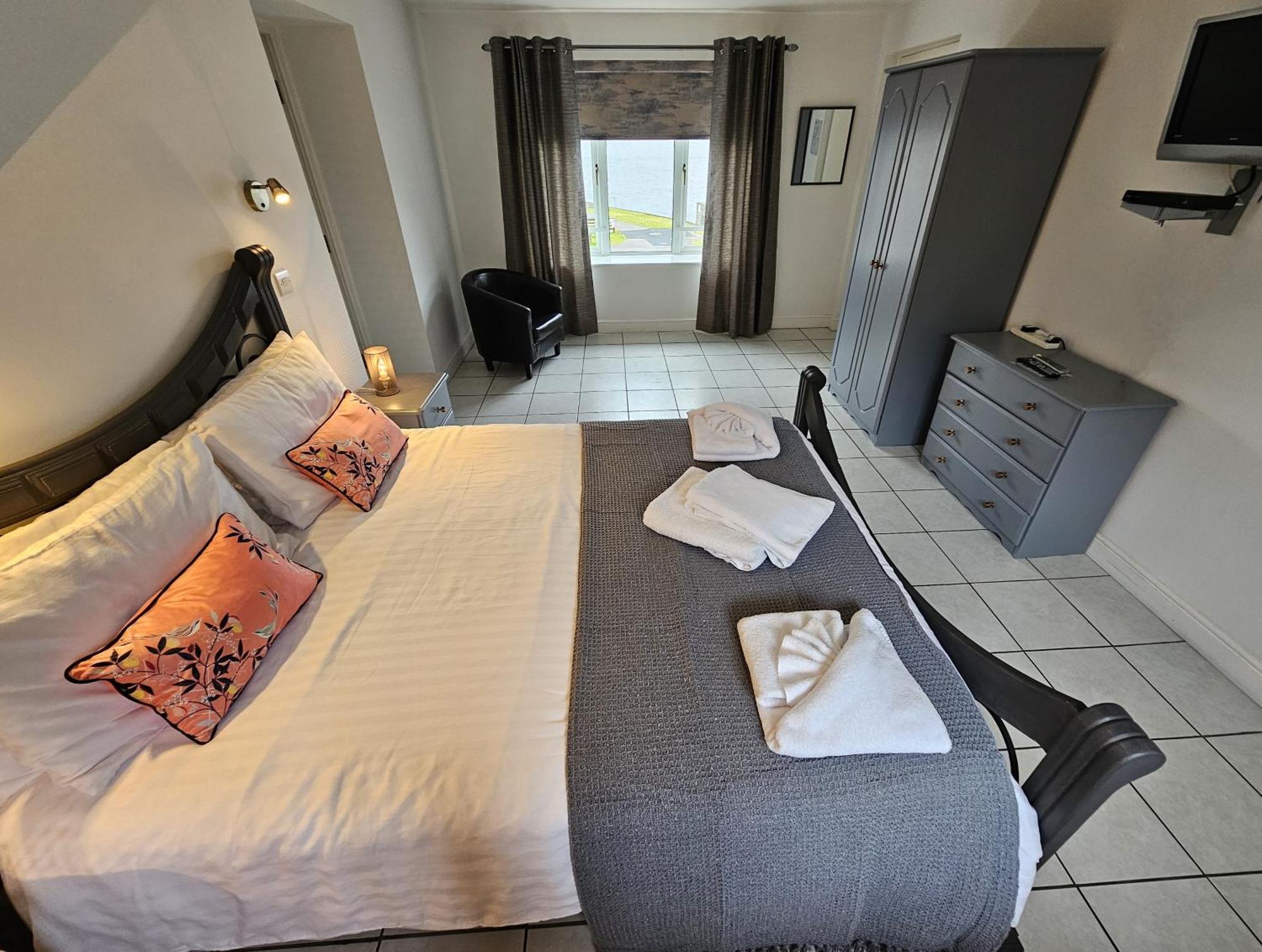Melfort Pier & Harbour Resort Kilmelfort Стая снимка