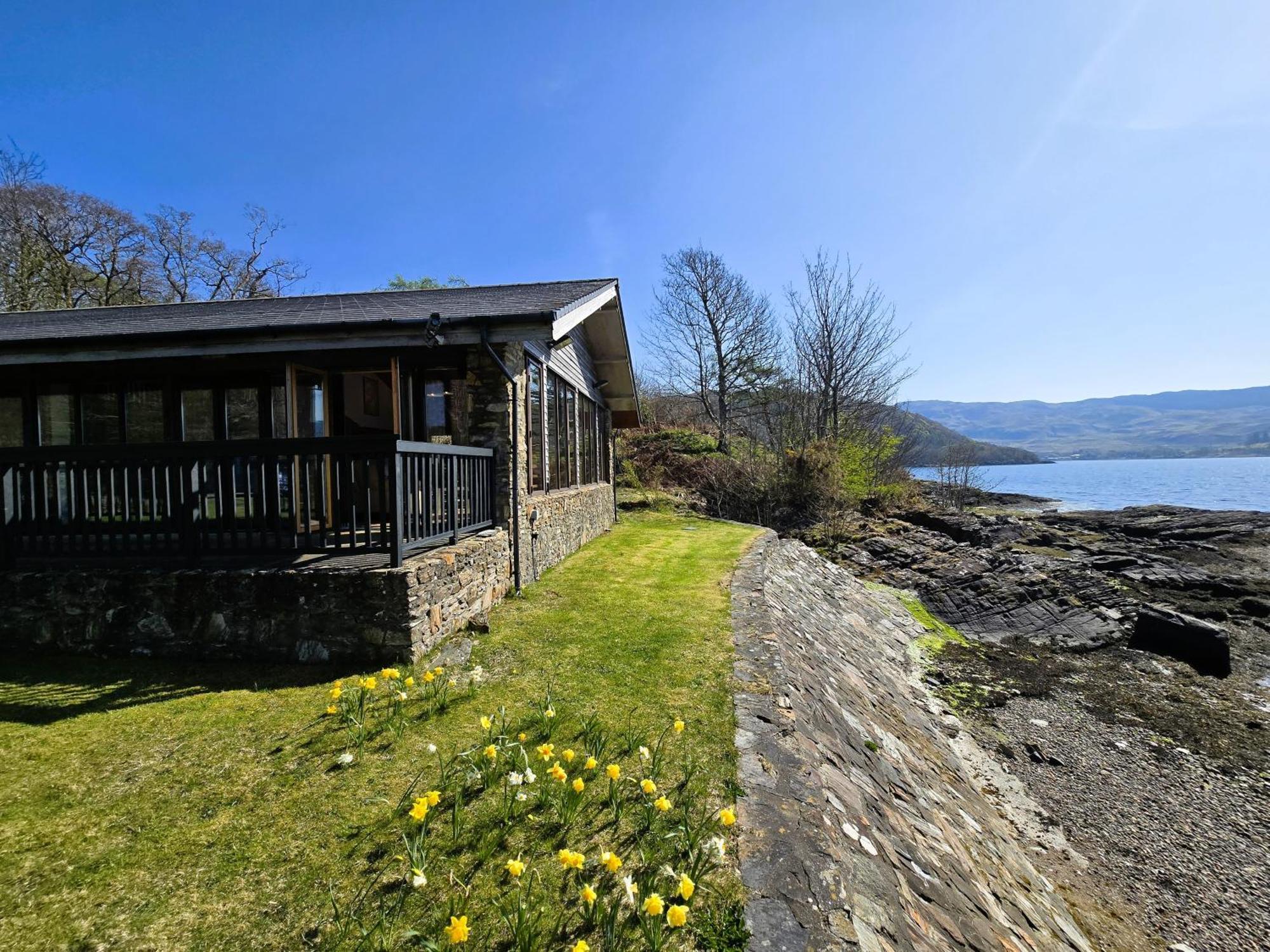 Melfort Pier & Harbour Resort Kilmelfort Стая снимка